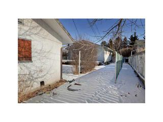 Photo 18: 2201 39 Street SE in CALGARY: Forest Lawn Residential Detached Single Family for sale (Calgary)  : MLS®# C3508516