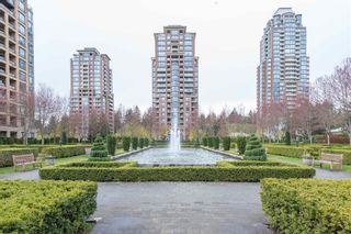 Photo 2: 2005 6888 STATION HILL Drive in Burnaby: South Slope Condo for sale in "SAVOY CARLTON" (Burnaby South)  : MLS®# R2681479