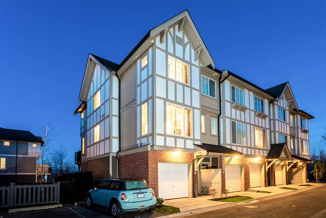 Main Photo: 30 30989 WESTRIDGE PLACE in : Abbotsford West Townhouse for sale : MLS®# R2334514