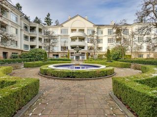 Main Photo: 424 5735 HAMPTON Place in Vancouver: University VW Condo for sale in "THE BRISTOL" (Vancouver West)  : MLS®# R2844907