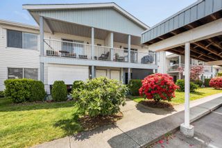Photo 1: 3 32691 GARIBALDI Drive in Abbotsford: Abbotsford West Townhouse for sale in "Carriage Lane" : MLS®# R2783199