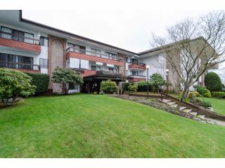 Photo 3: 303 7180 LINDEN Avenue in Burnaby: Highgate Condo for sale in "Linden House" (Burnaby South)  : MLS®# V1054983