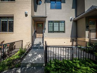 Photo 2: 4 535 33 Street NW in Calgary: Parkdale Row/Townhouse for sale : MLS®# C4305814
