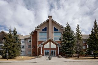 Photo 1: 123 6868 Sierra Morena Boulevard SW in Calgary: Signal Hill Apartment for sale : MLS®# A1200321