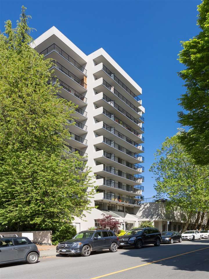 Main Photo: 401 150 E 15TH STREET in : Central Lonsdale Condo for sale : MLS®# R2066862