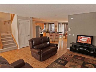 Photo 4: 23 PRESTWICK Heath SE in CALGARY: McKenzie Towne Residential Detached Single Family for sale (Calgary)  : MLS®# C3595828