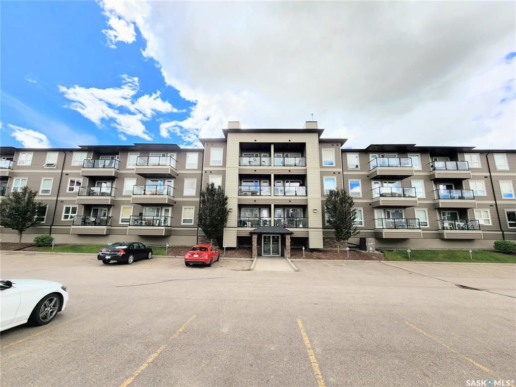 Main Photo: 5112 110 Willis Crescent in Saskatoon: Stonebridge Residential for sale : MLS®# SK899505