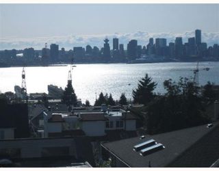Photo 1: 4 257 E 6TH Street in North Vancouver: Lower Lonsdale Townhouse for sale in "LE MIRAGE" : MLS®# V791587