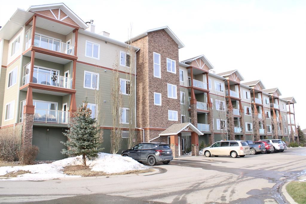 Main Photo: 311 4403A 67A Avenue: Olds Apartment for sale : MLS®# A2013577