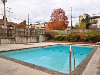 Photo 3: 304 1011 FOURTH Avenue in New Westminster: Uptown NW Condo for sale in "CRESTWELL MANOR" : MLS®# V1047603