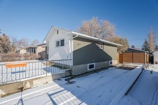 Photo 4: 2616 40 Street SE in Calgary: Forest Lawn Detached for sale : MLS®# A2094033
