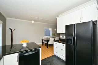 Photo 13: 4531 20 AV NW in Calgary: Montgomery House for sale : MLS®# C4108854