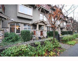 Photo 1: 134 15 6TH Street in New_Westminster: GlenBrooke North Townhouse for sale in "THE  CROFTON" (New Westminster)  : MLS®# V781216