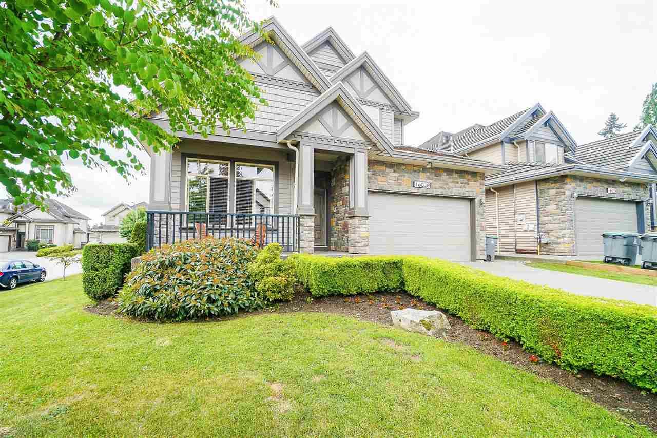 Main Photo: 16038 80A Avenue in Surrey: Fleetwood Tynehead House for sale in "FLEETWOOD" : MLS®# R2582683