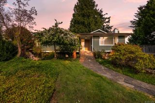 Photo 1: 4903 Bellcrest Pl in Saanich: SE Cordova Bay House for sale (Saanich East)  : MLS®# 874488