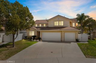 Photo 2: 42464 Corte Cantante in Murrieta: Residential for sale (SRCAR - Southwest Riverside County)  : MLS®# SW23037967