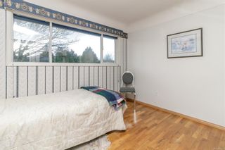 Photo 13: 1551 Brooke St in Victoria: Vi Fairfield West House for sale : MLS®# 893398