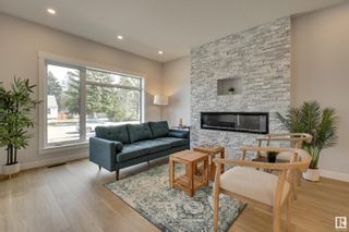 Photo 4: 10932 117 Street in Edmonton: Zone 08 House Half Duplex for sale : MLS®# E4383018