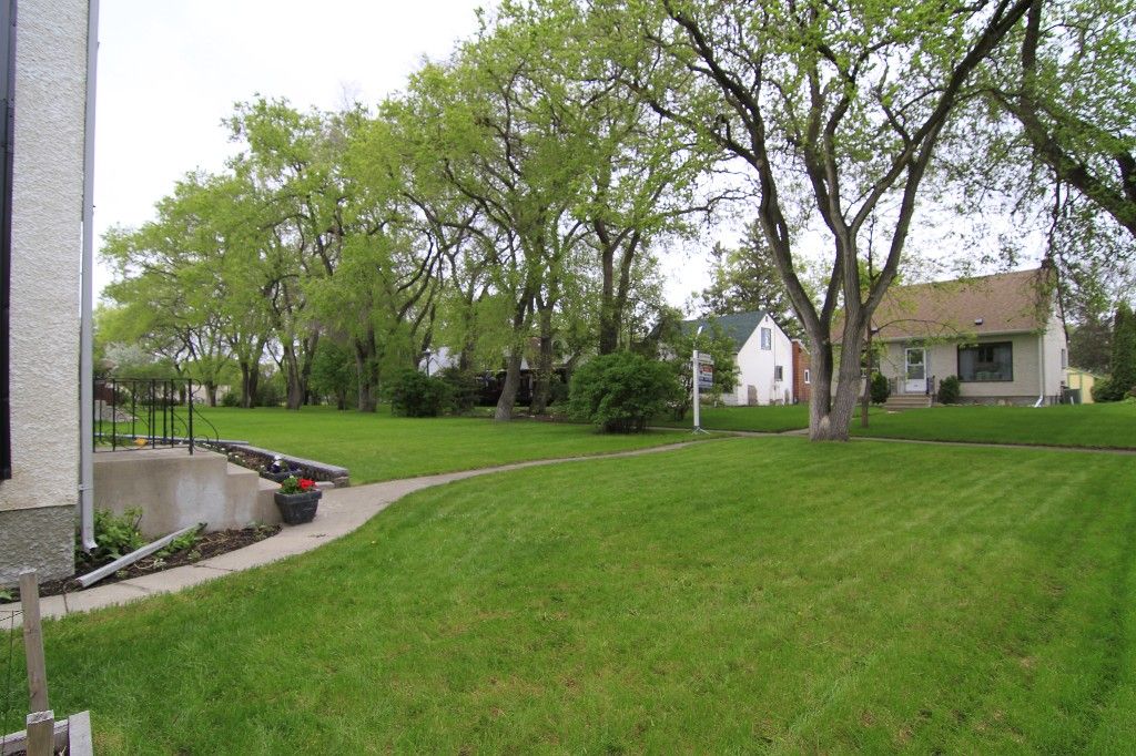 Photo 59: Photos: 31 Rosewood Place in Winnipeg: Norwood Flats Single Family Detached for sale (South Winnipeg)  : MLS®# 1308540