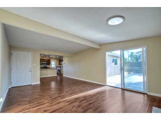 Photo 5: CLAIREMONT House for sale : 3 bedrooms : 3915 Mount Abraham Avenue in San Diego