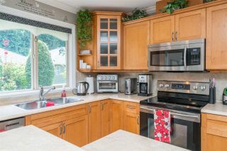 Photo 14: 176 46000 THOMAS Road in Chilliwack: Vedder S Watson-Promontory Townhouse for sale in "Halcyon Meadows" (Sardis)  : MLS®# R2460859