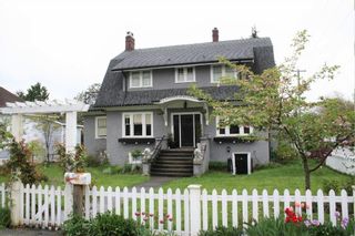 Photo 1: 11339 DARTFORD Street in Maple Ridge: Southwest Maple Ridge House for sale in "Historic Hammond" : MLS®# R2262769