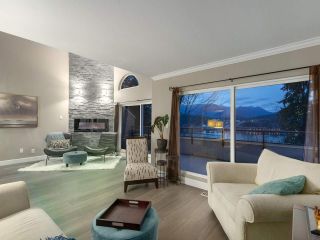Photo 5: 60 SHORELINE Circle in Port Moody: College Park PM Townhouse for sale in "HARBOUR HEIGHTS" : MLS®# R2439986