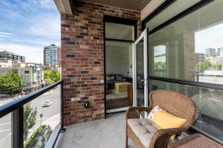 Photo 12: 406 105 W 2ND Street in North Vancouver: Lower Lonsdale Condo for sale : MLS®# R2296490