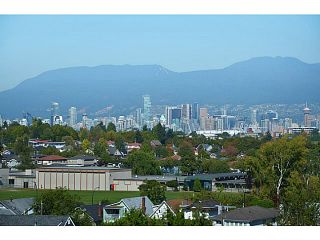 Photo 7: # 306 683 E 27TH AV in Vancouver: Fraser VE Condo for sale (Vancouver East)  : MLS®# V1015460