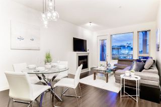 Photo 1: 502 119 W 22ND STREET in North Vancouver: Central Lonsdale Condo for sale : MLS®# R2389274