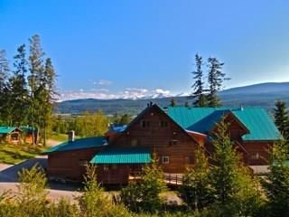 SOLD: 8 acres, cabins + family suite, Lodge Idyllic BC, $1,799,000