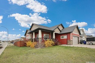 Photo 1: 555 Redwood Crescent in Warman: Residential for sale : MLS®# SK949476
