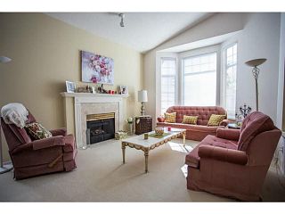 Photo 3: 71 9012 WALNUT GROVE Drive in Langley: Walnut Grove Townhouse for sale in "QUEEN ANNE GREEN" : MLS®# F1447003