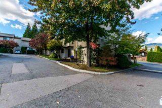 Photo 3: 29 2880 DACRE Avenue in Coquitlam: Ranch Park Townhouse for sale in "PARKWOOD" : MLS®# R2115112