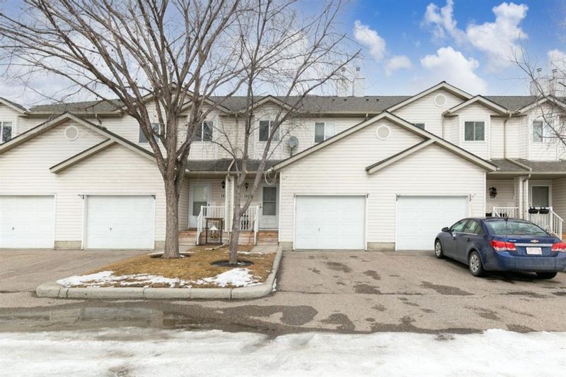 FEATURED LISTING: 190 Mt Aberdeen Manor Southeast Calgary