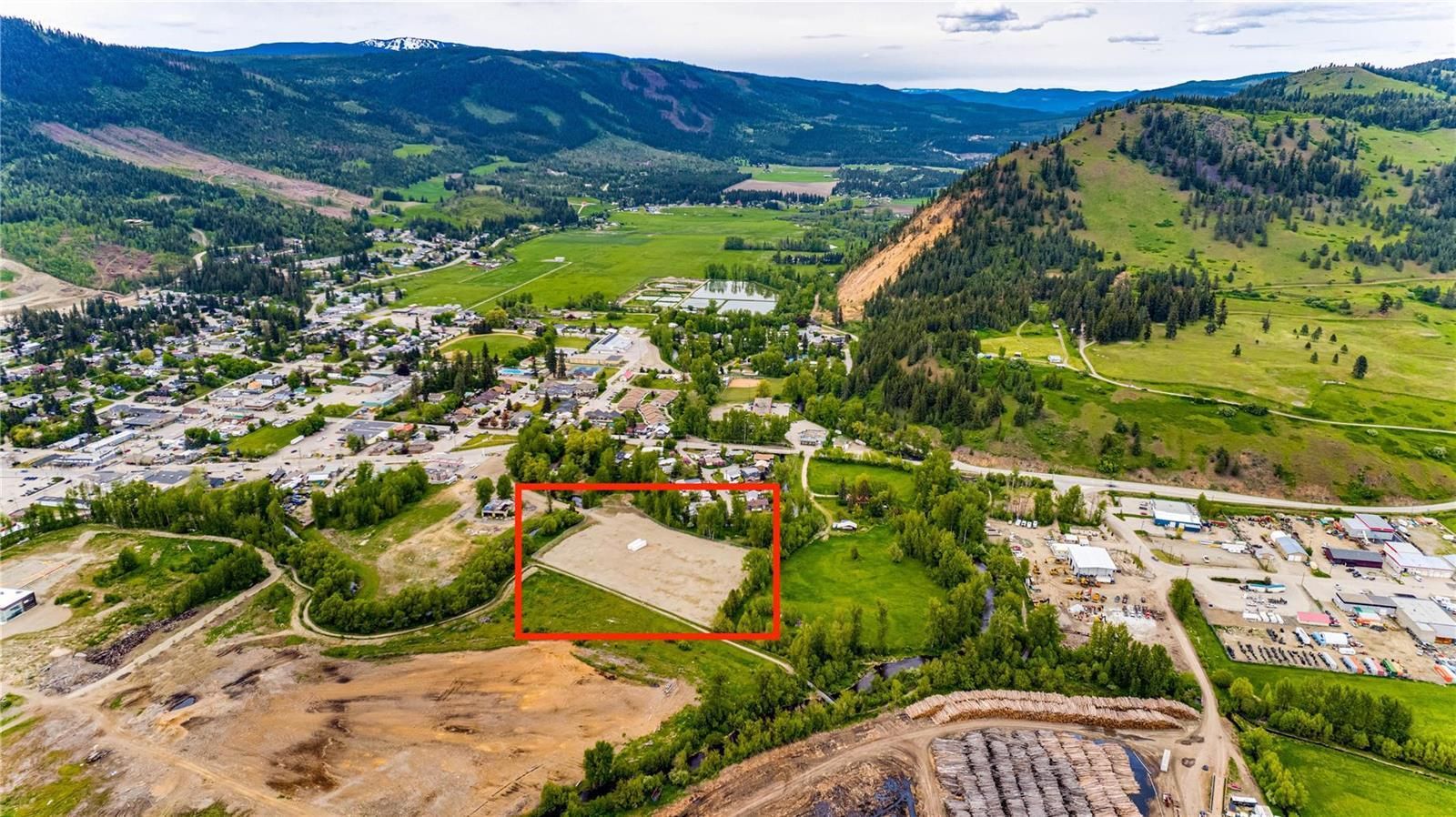 Main Photo: 1788 Vernon Street, in Lumby: Vacant Land for sale : MLS®# 10254852