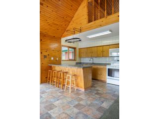 Photo 15: 14998 HIGHWAY 3A in Gray Creek: House for sale : MLS®# 2476668