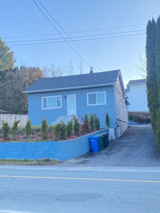 Photo 3: 2375 MCKENZIE Road in Abbotsford: Central Abbotsford House for sale : MLS®# R2758437