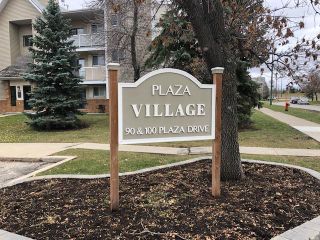 Main Photo: 1213 90 Plaza Drive in Winnipeg: Fort Garry Condominium for sale (1J)  : MLS®# 202410166