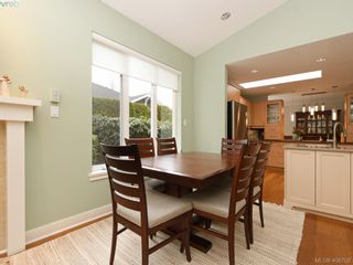 Photo 9: 762 Hill Rise Lane in VICTORIA: SE Cordova Bay Row/Townhouse for sale (Saanich East)  : MLS®# 808277