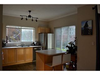 Photo 5: 32 15133 29A Avenue in Surrey: King George Corridor Townhouse for sale in "STONEWOODS" (South Surrey White Rock)  : MLS®# F1434982