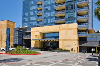 Photo 2: DOWNTOWN Condo for sale : 3 bedrooms : 1325 Pacific Hwy #702 in San Diego