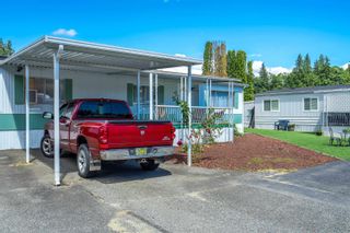 Photo 3: 63 2270 196 Street in Langley: Brookswood Langley Manufactured Home for sale in "Pineridge Park" : MLS®# R2899991