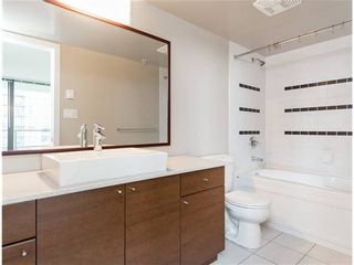 Photo 9: : Burnaby Condo for rent : MLS®# AR103