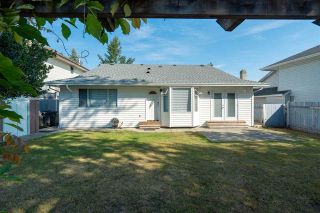 Photo 19: 15542 98A Avenue in Surrey: Guildford House for sale in "Briarwood" (North Surrey)  : MLS®# R2303432