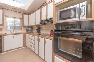 Photo 15: 24 7701 Central Saanich Rd in Central Saanich: CS Saanichton Manufactured Home for sale : MLS®# 915965