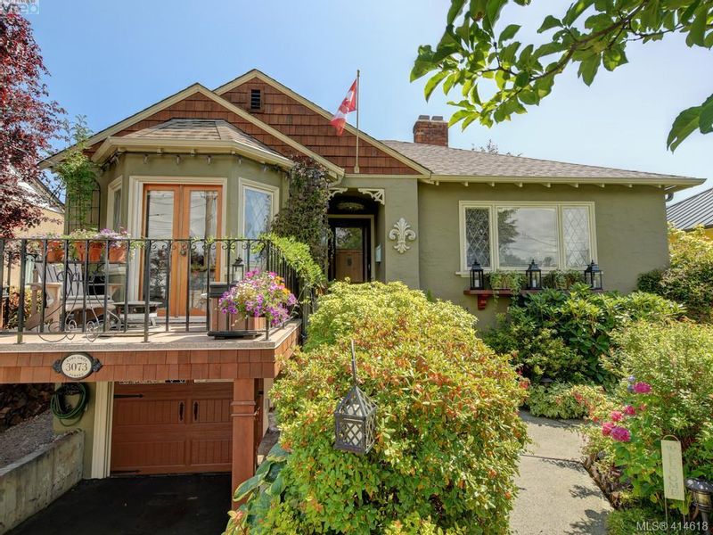 FEATURED LISTING: 3073 Earl Grey St VICTORIA