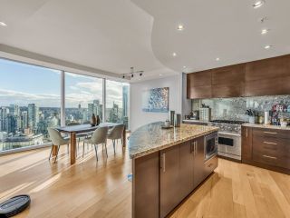 Photo 15: 3403 938 NELSON Street in Vancouver: Downtown VW Condo for sale in "One Wall Centre" (Vancouver West)  : MLS®# R2854568