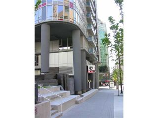 Photo 1: 2202 788 HAMILTON Street in Vancouver: Downtown VW Condo for sale in "TV TOWER I" (Vancouver West)  : MLS®# V825585