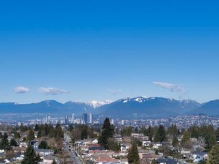 Photo 21: 2001 7325 ARCOLA Street in Burnaby: Highgate Condo for sale (Burnaby South)  : MLS®# R2665577